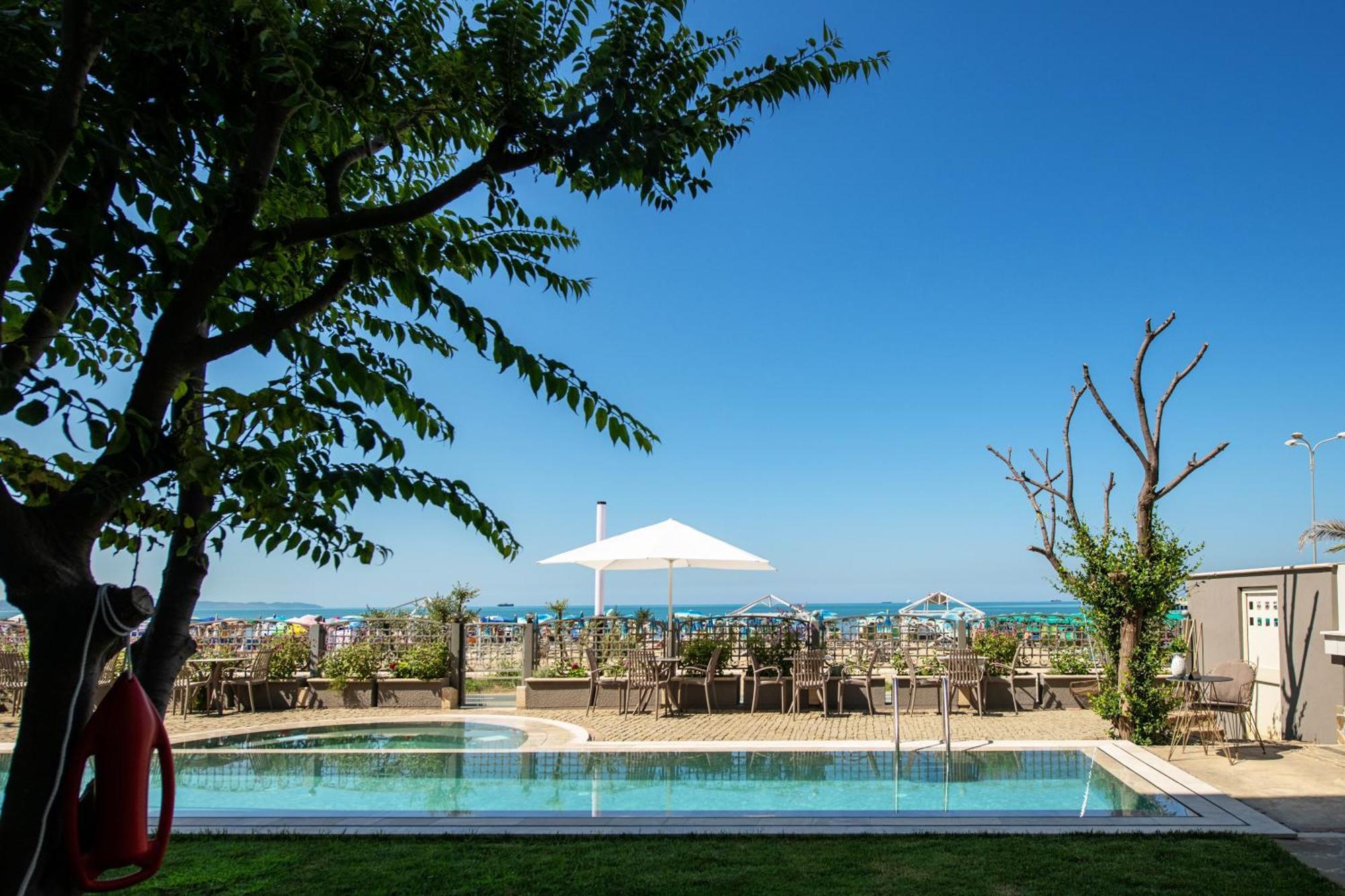 Hotel Vila 11 Durrës Exterior foto