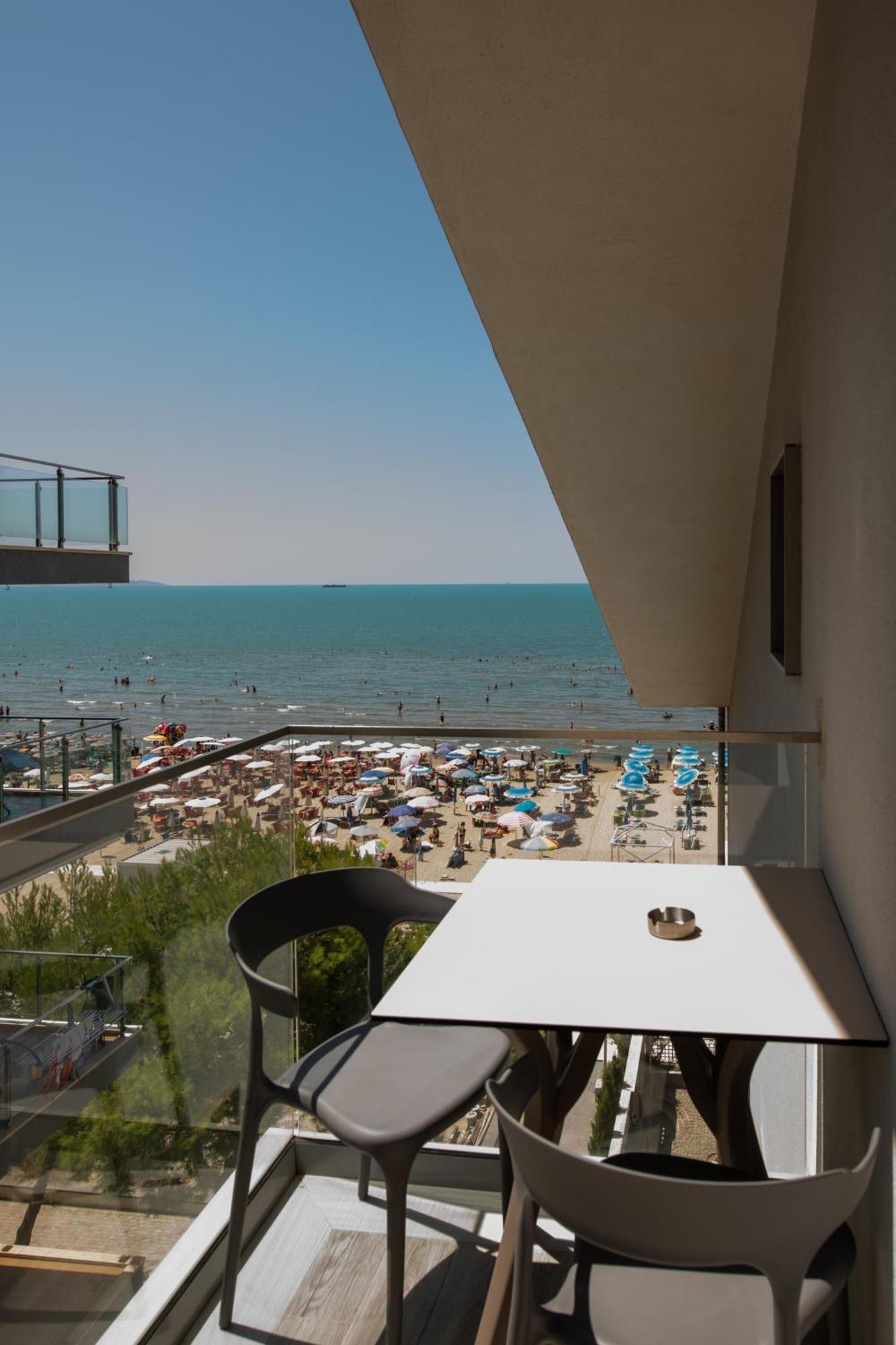 Hotel Vila 11 Durrës Exterior foto